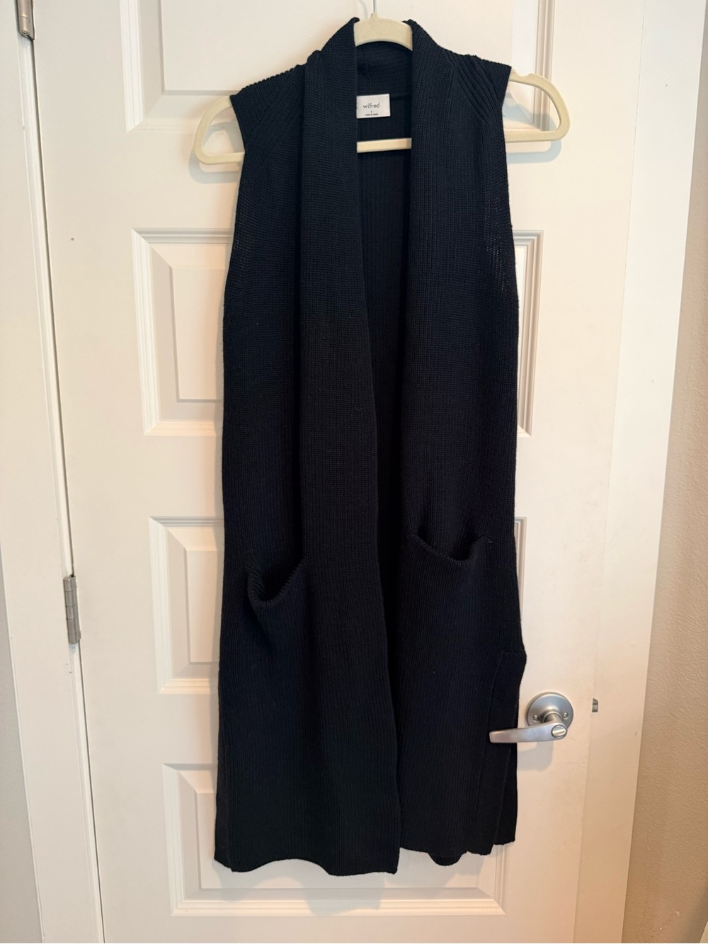 Wilfred (Aritzia) black 100% merino long vest, size S
